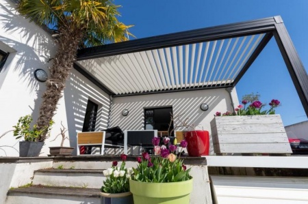 Bois, alu ou PVC, quel mat&eacute;riau privil&eacute;gier pour une pergola pr&egrave;s de Montigny-l&egrave;s-Metz ?